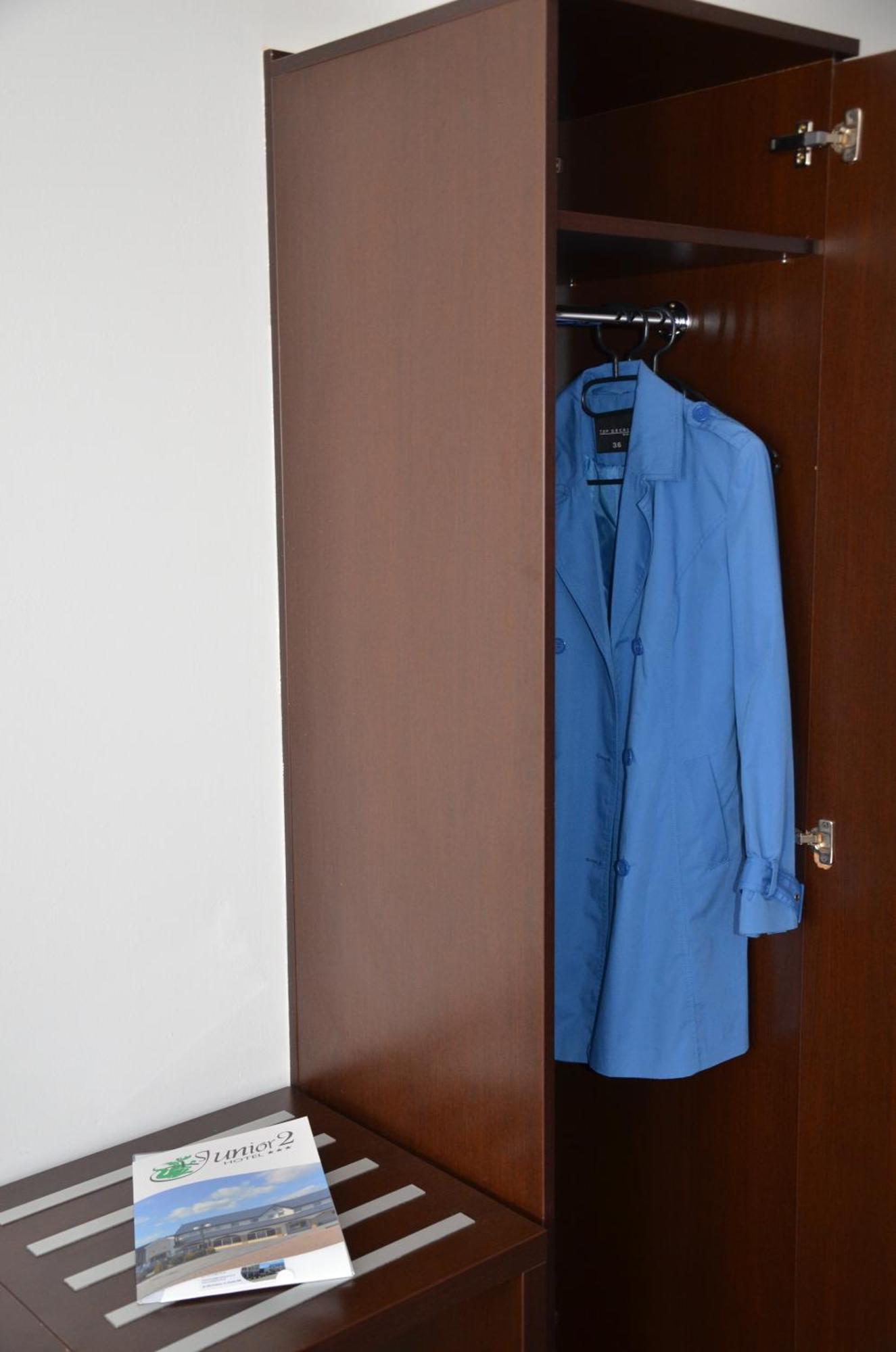 Hotel Junior 2 Краков Экстерьер фото